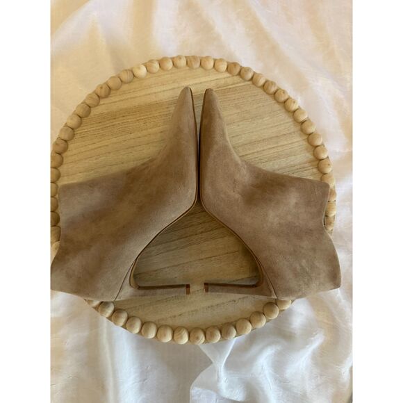 Vince Camuto Tan Suede Ankle Boots Modern Classic - Picture 5 of 11